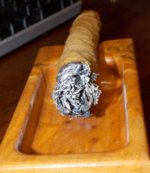 quo155 First Cigar 04.jpg quo155 First Cigar 04.jpg