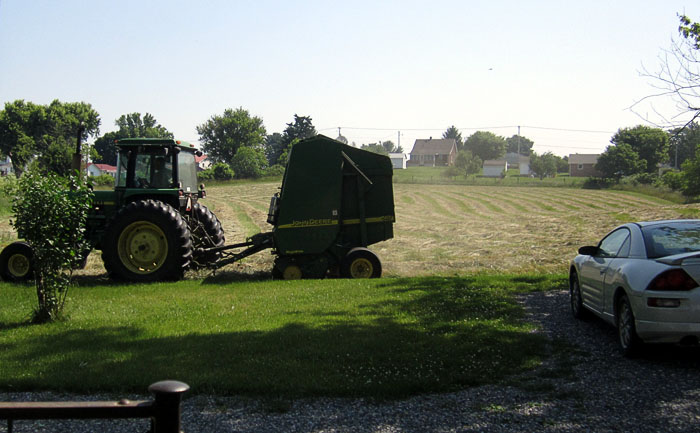 Garden20230610_7031_biggerLawnTractor_700.jpg