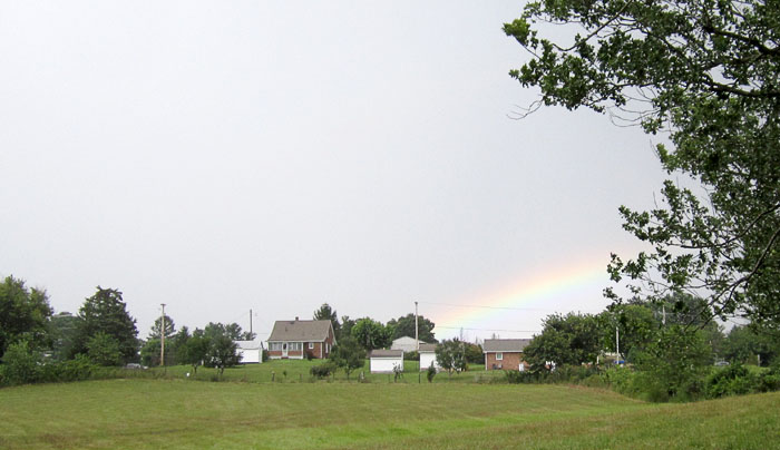 Garden20210820_5994_rainbowOverPasture_700.jpg