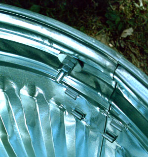 FireCureChamber2_20110818_03_SupportBolt_inside_300.jpg